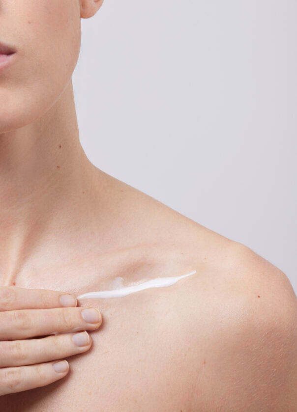 Fluido Hidra Calm 500mL - Crema corporal hidratante con textura ultrafluida para la piel más sensible