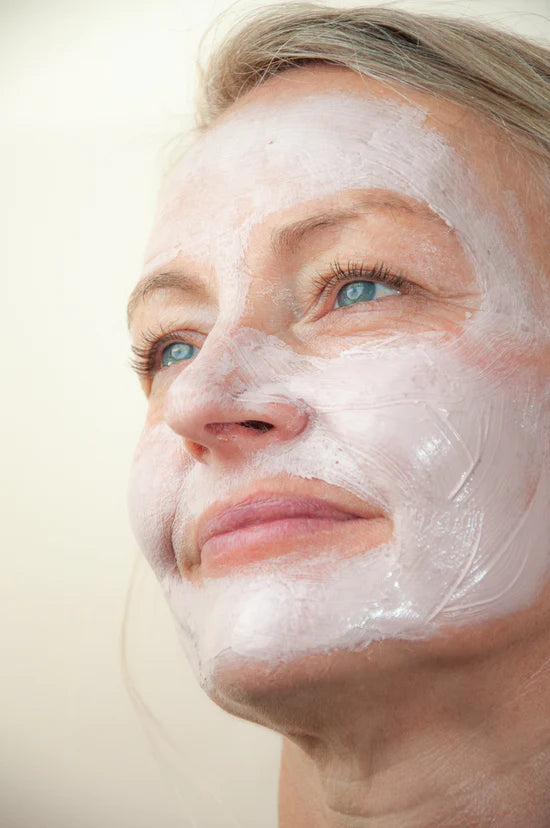 Refining Pink Clay Mask / Máscara para disminuir puntos negros, congestión e inflamación.