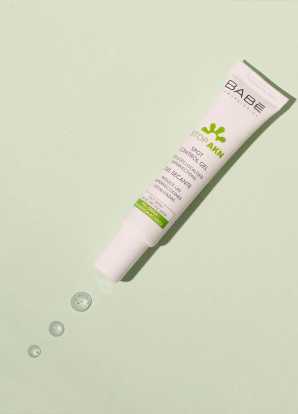 STOP AKN GEL SECANTE - 8ml / gel puntual de tratamiento para secar brotes y acné