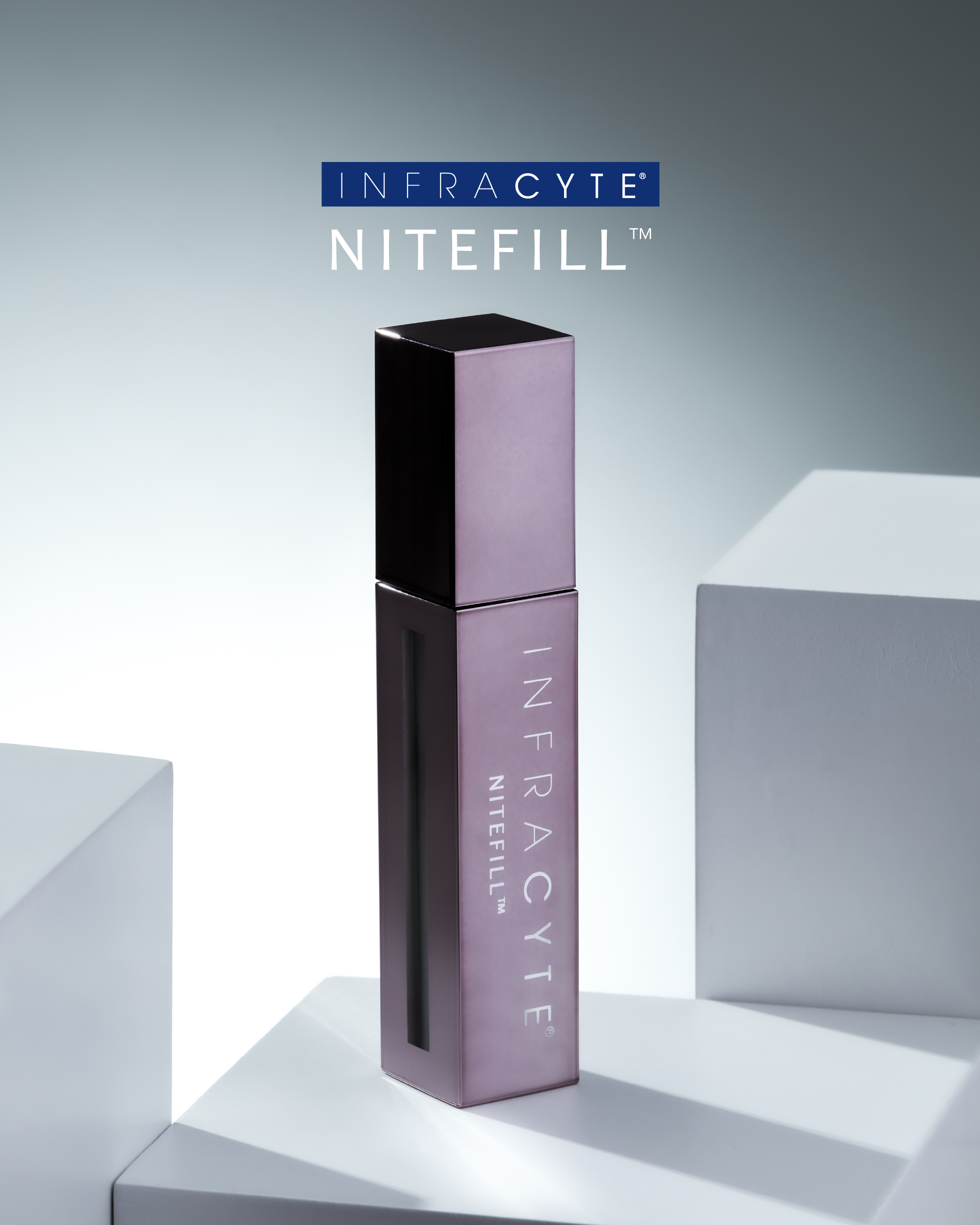 Infracyte NITEFILL / Potente voluminizador labial para tratar las líneas verticales de los labios, las líneas de expresión y los labios agrietados.