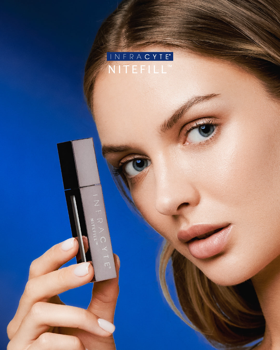 Infracyte NITEFILL / Potente voluminizador labial para tratar las líneas verticales de los labios, las líneas de expresión y los labios agrietados.