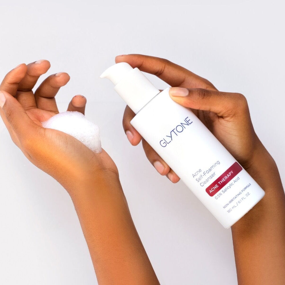 Acne Self- Foaming Cleanser 180ml - Limpia los poros y exfolia suavemente