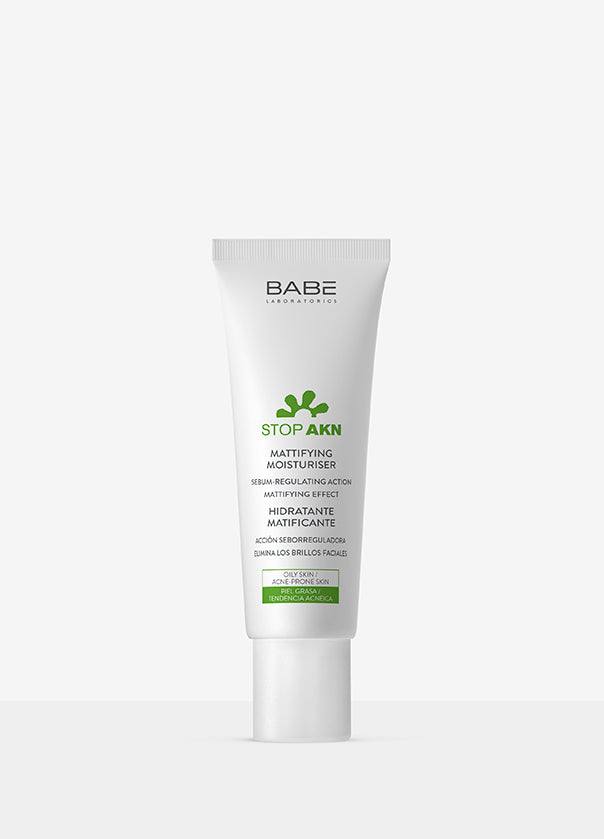 STOP AKN HIDRATANTE MATIFICANTE - 50ml / Crema hidratante matificante liviana para pieles grasas y con brotes
