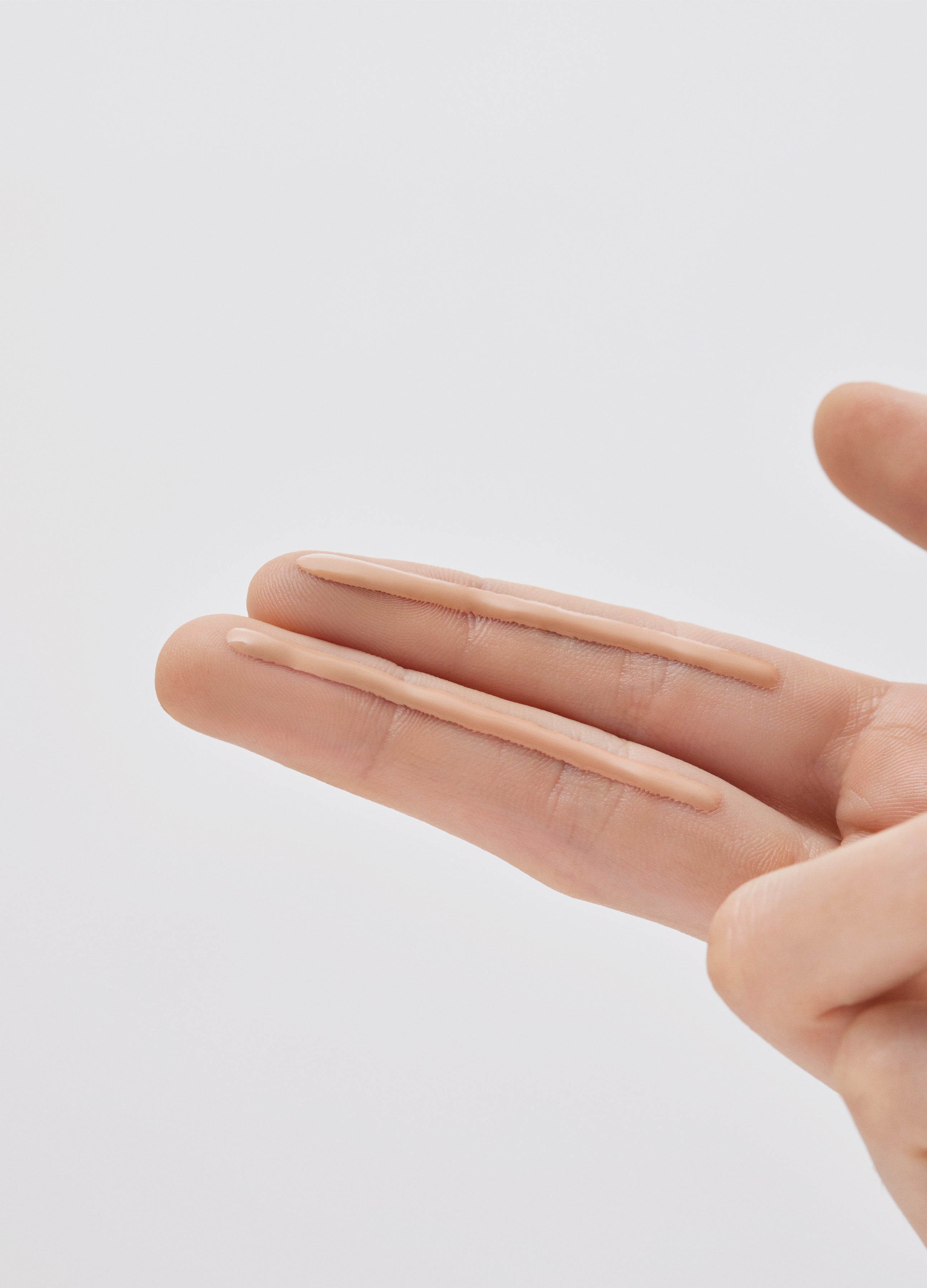 Super Fluid Fotoprotector Color Matificante - Protector Solar SPF 50 con Color Especialmente para piel grasa o con tendencia acneica