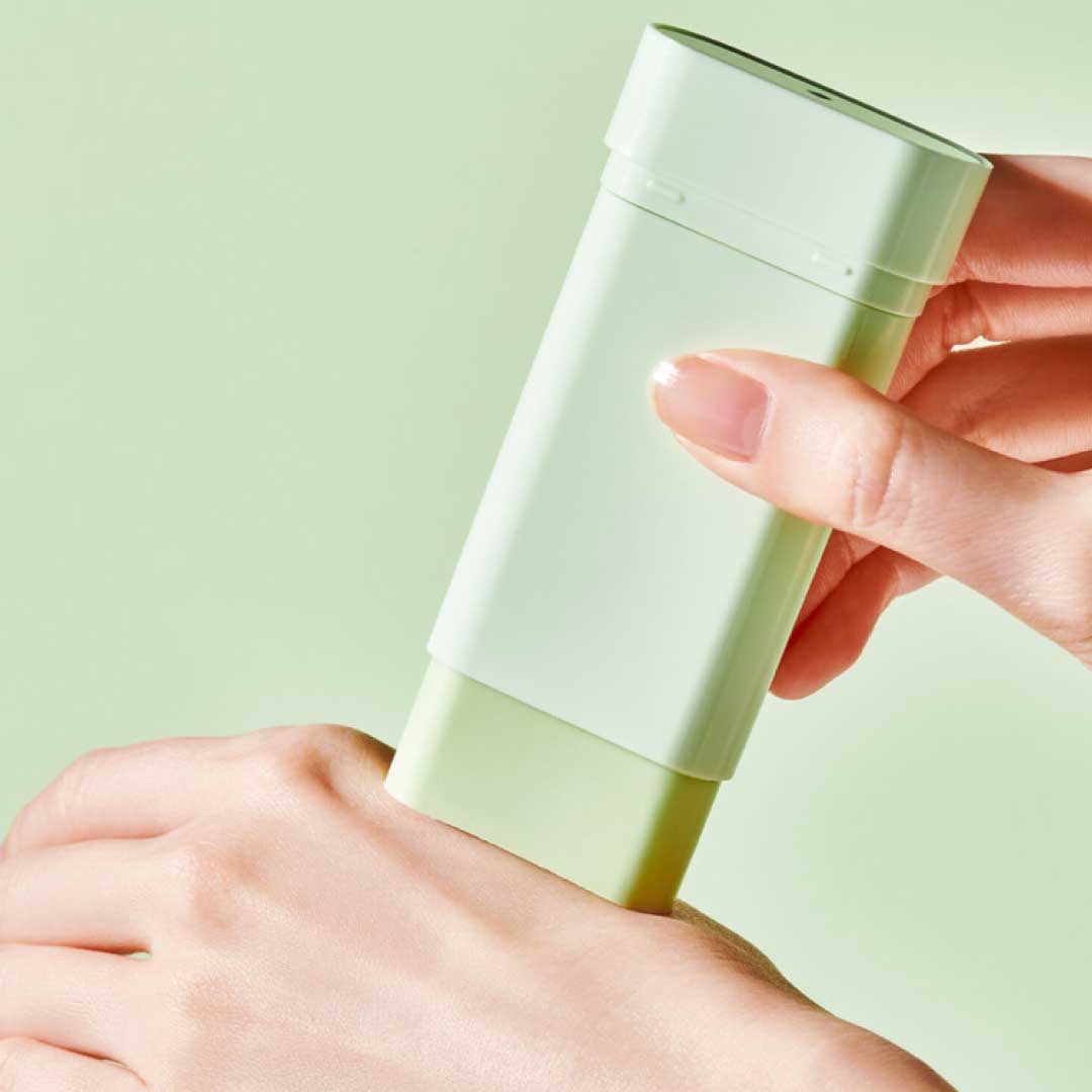 Tocobo Cica Cooling Sun Stick SPF50+ PA++++ - Protector Solar En Barra Calmante con centella asiática | Alivia la irritación
